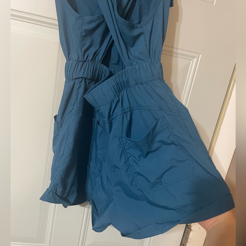 Free People Movement Noiseless Back On Trek Romper $108 Sz XS Blue Teal - Picture 10 of 13